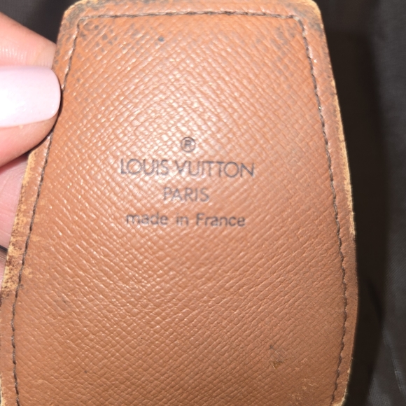 Louis Vuitton Authentic Monogram Mini Pouch - Picture 3 of 8